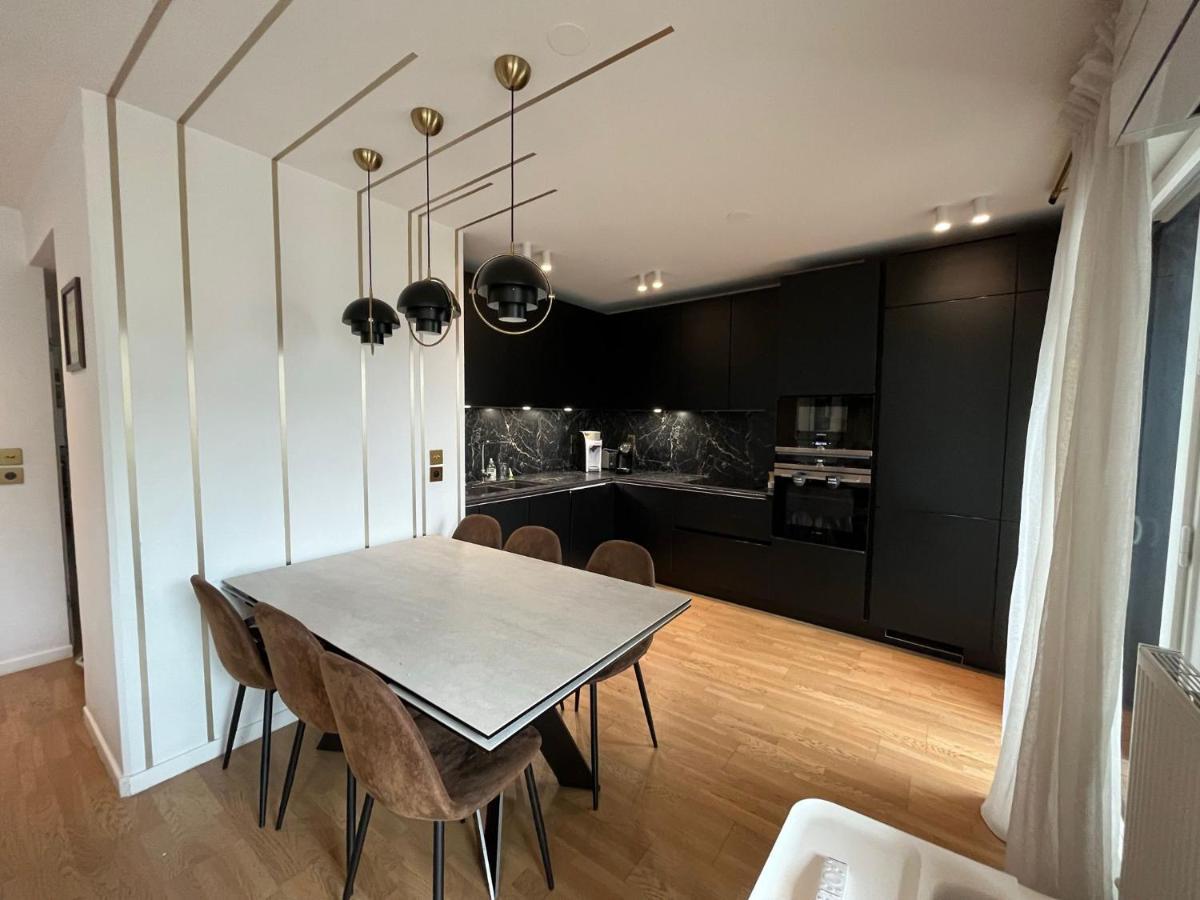 Appartement Luxueux Climatise Avec Terrasse, 6 Couchages - 17Eme Arrondissement De Paris كليشي المظهر الخارجي الصورة