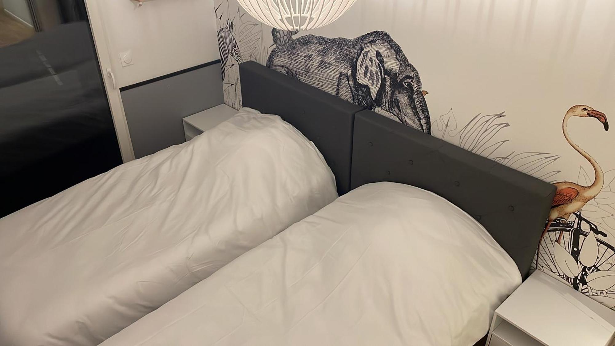 Appartement Luxueux Climatise Avec Terrasse, 6 Couchages - 17Eme Arrondissement De Paris كليشي المظهر الخارجي الصورة